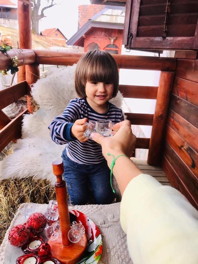 Holiday Home Captain'S Village Sljivovica  Bagian luar foto