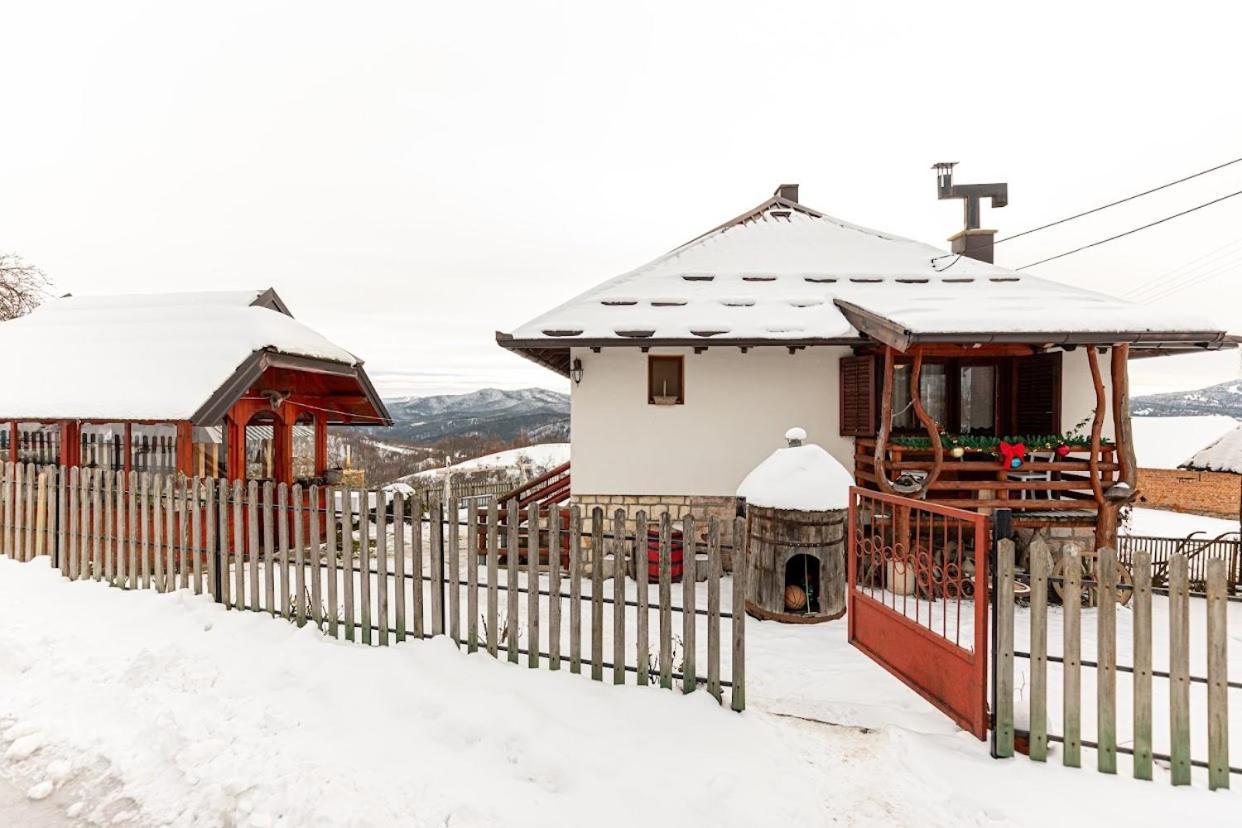 Holiday Home Captain'S Village Sljivovica  Bagian luar foto