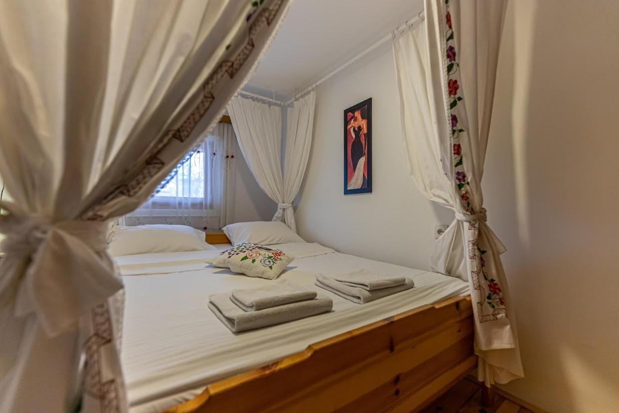 Holiday Home Captain'S Village Sljivovica  Bagian luar foto