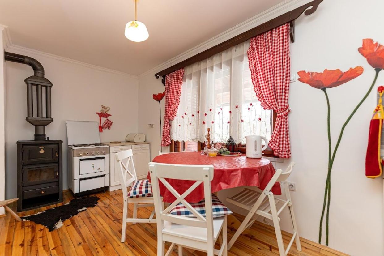 Holiday Home Captain'S Village Sljivovica  Bagian luar foto