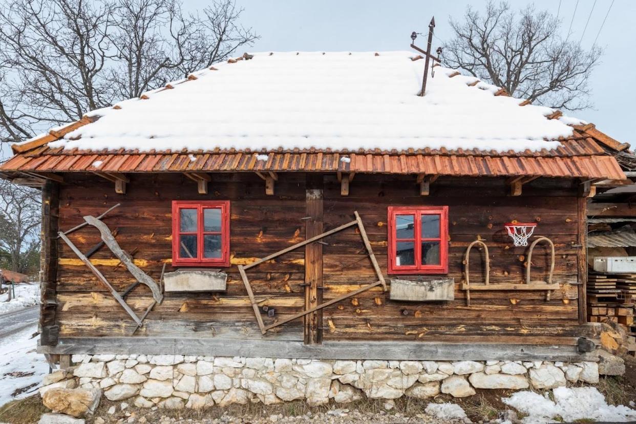 Holiday Home Captain'S Village Sljivovica  Bagian luar foto