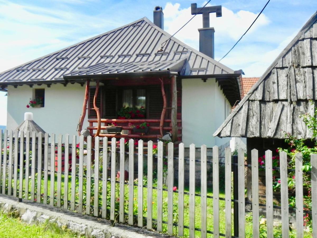 Holiday Home Captain'S Village Sljivovica  Bagian luar foto